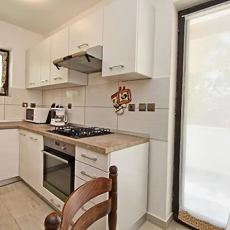 Appartement One-Bedroom Apartment In Porec/Istrien 10087