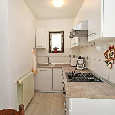 One-Bedroom Apartment In Porec/Istrien 10087 Appartement Poreč